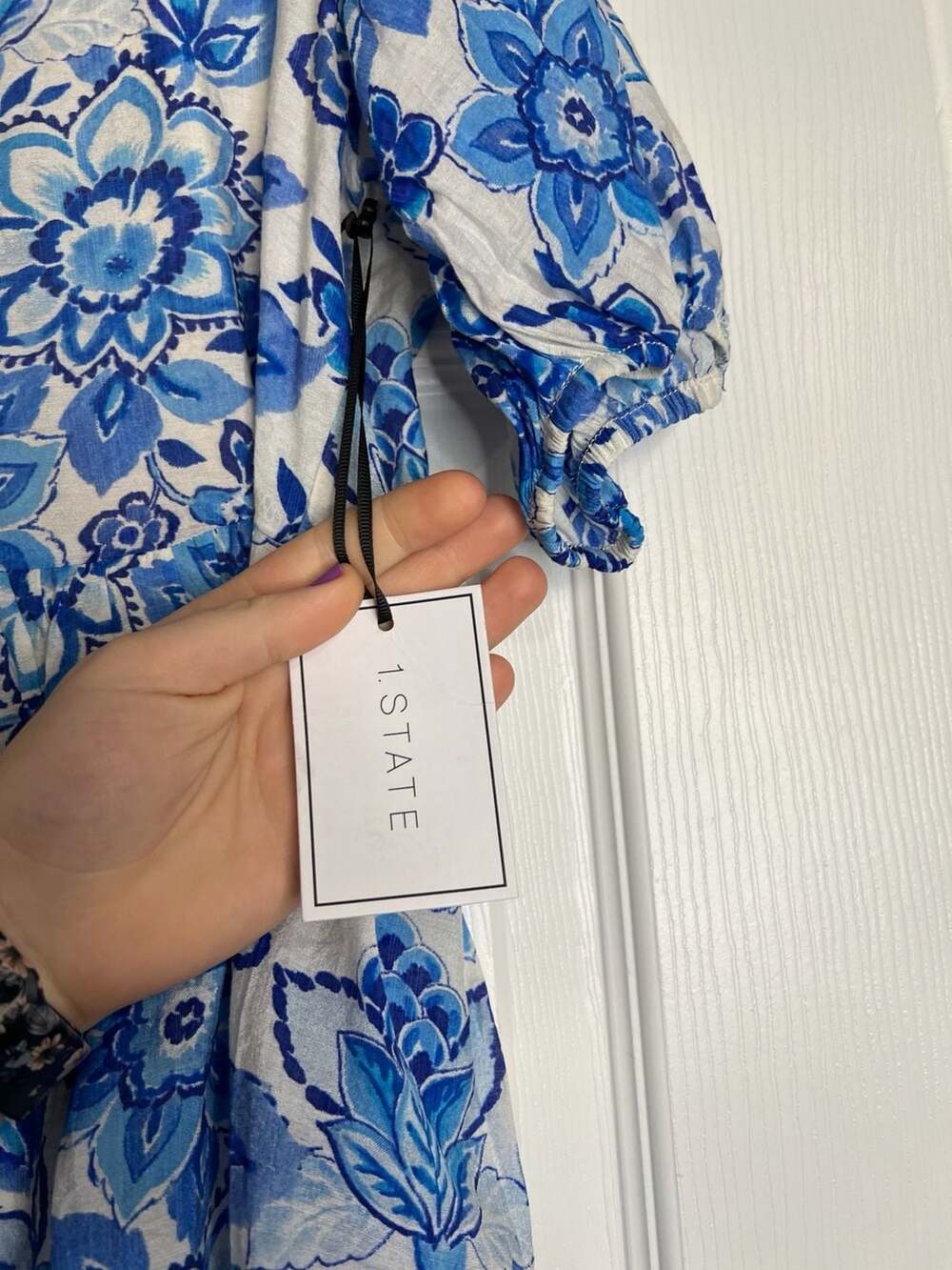 1.STATE Blue and White Floral Tiered Puff Sleeve Mini Dress - Picture 3 of 7